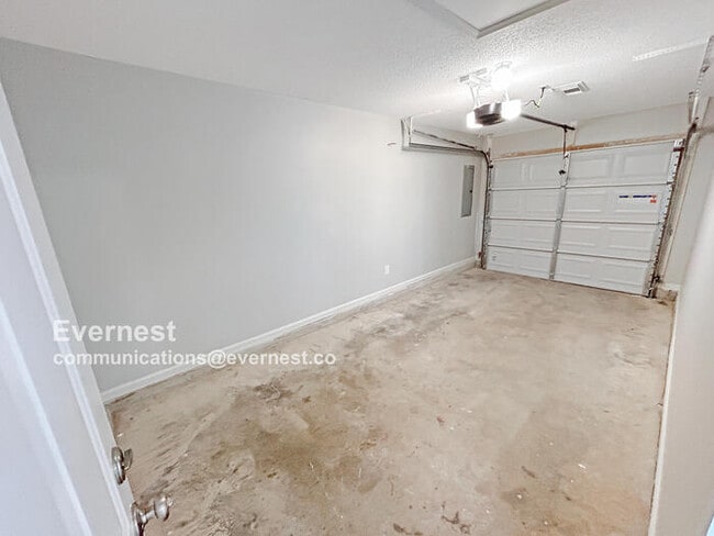 Building Photo - 144 Sandy Hollow Dr NW