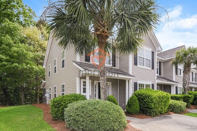 Building Photo - 3 bed / 2.5 bath - Move-in today!