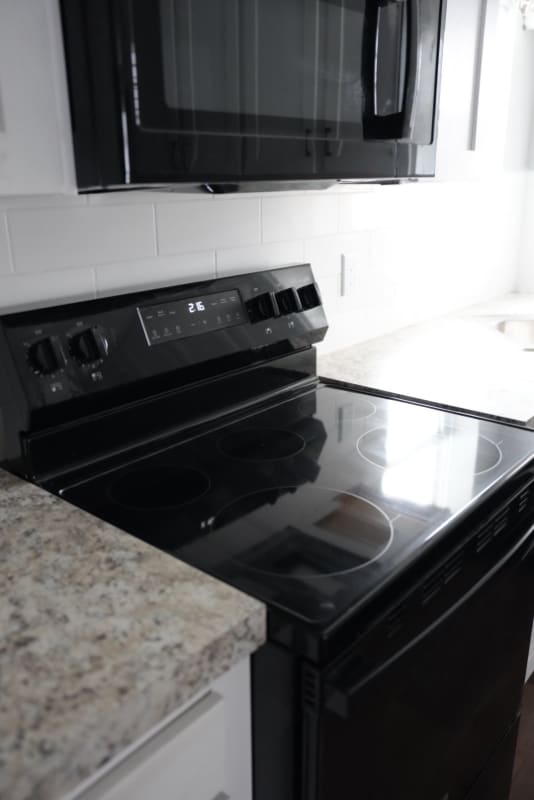 Building Photo - 5865 S Fairfax Rd