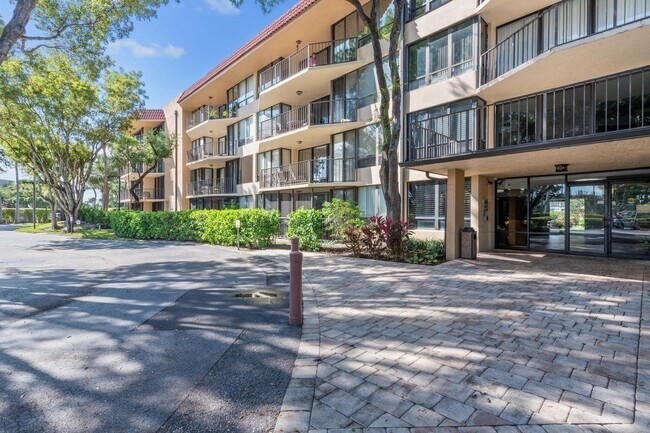 Building Photo - 799 Jeffery St