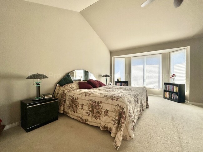 Building Photo - Spacious 4-Bed Colonial in Troy’s Stone Ha...