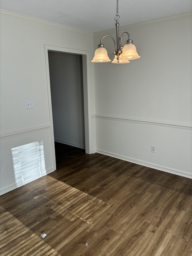 Building Photo - 3820 Sterling Pointe Dr