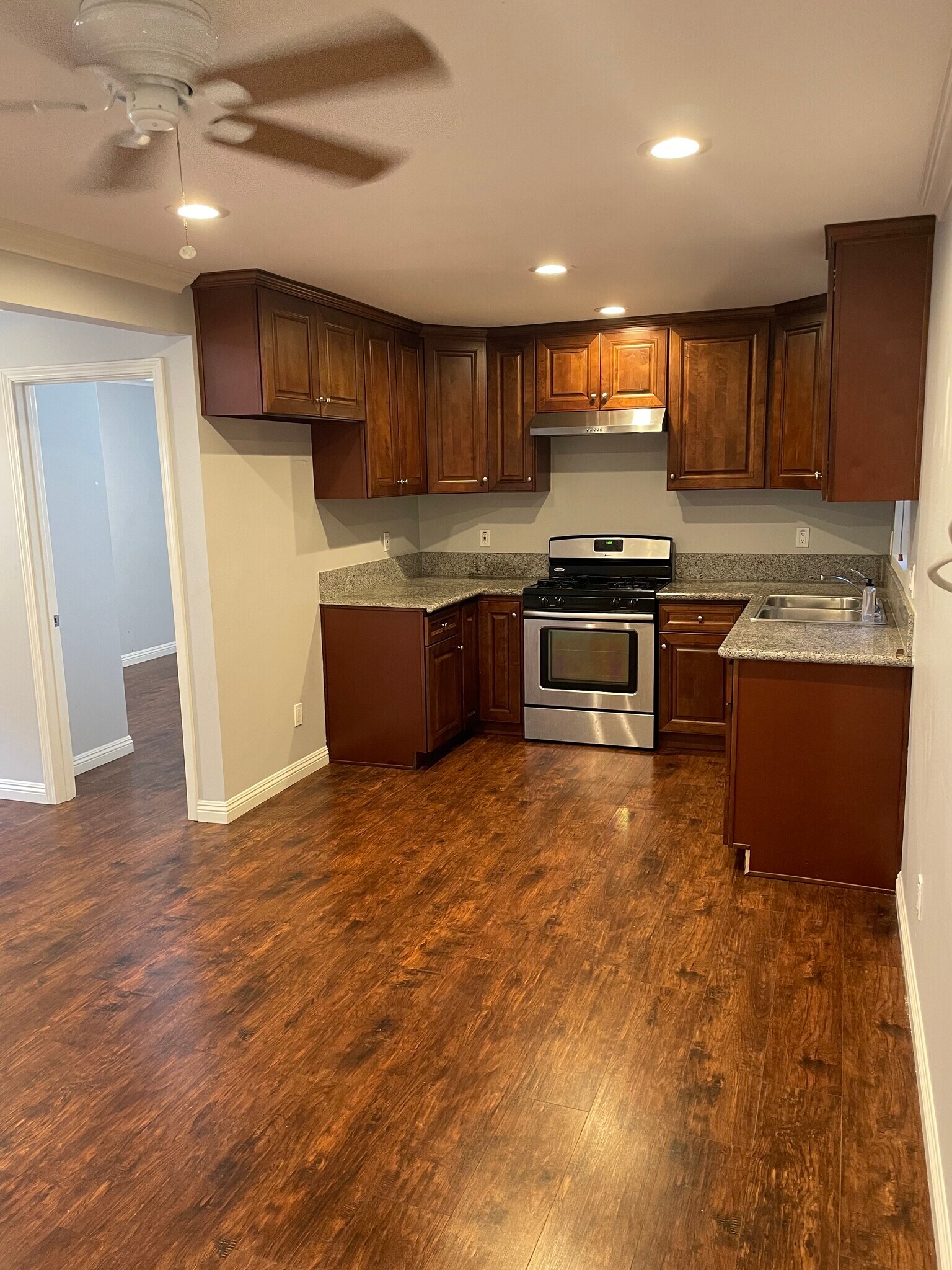 Building Photo - 5331 N Figueroa St