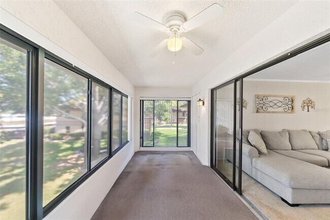 Building Photo - 2693 Sabal Springs Cir