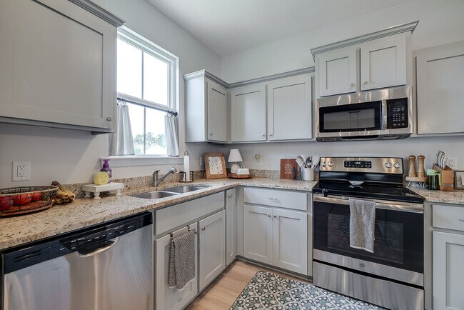 Building Photo - 106 Cobbleton Dr