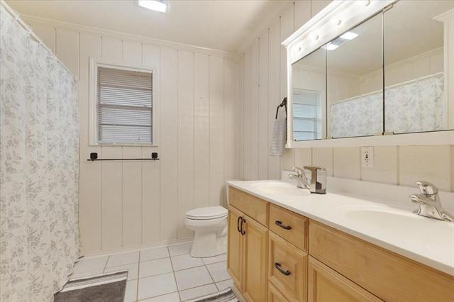 Building Photo - 2243 Stickhorse Ln