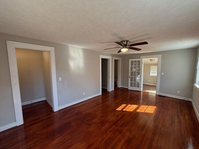 Building Photo - Where Style Meets Serenity — A Spacious, C...