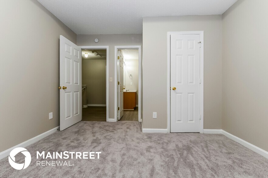 Building Photo - 941 Reda Ct