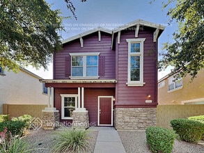 Building Photo - 1514 S Roadrunner Dr