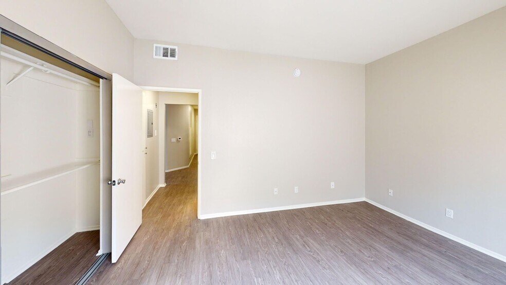 Interior Photo - Kester View