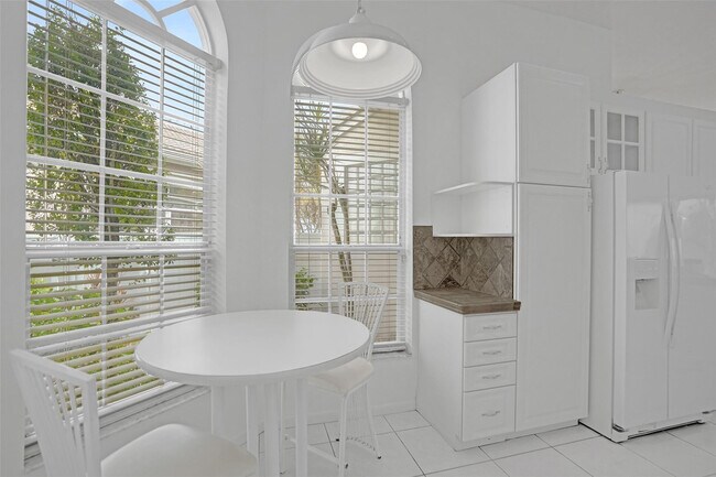 Building Photo - 6463 Colomera Dr