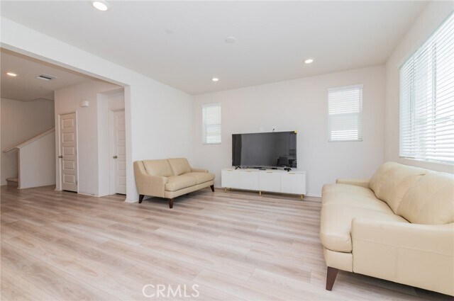 Building Photo - 40277 Birchfield Dr