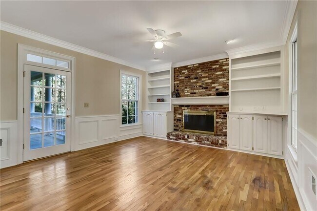 Building Photo - 344 Lost Creek Dr NW