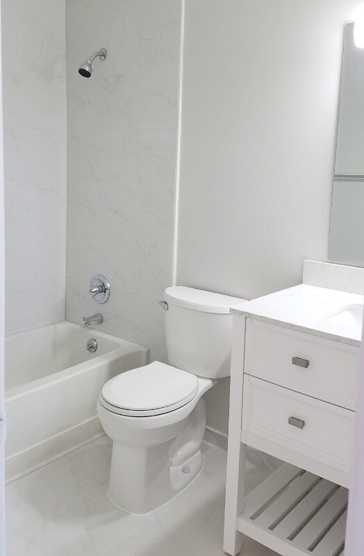 Building Photo - 2388 Oak Park Way