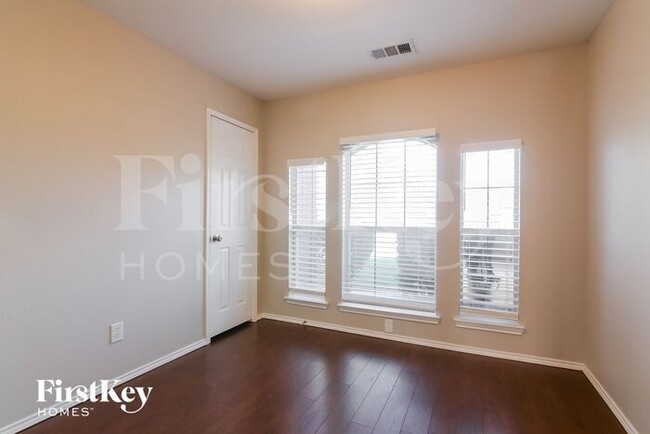 Building Photo - 1723 Ryanfeld Dr