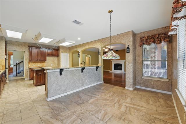 Building Photo - 1805 Southwicke Dr
