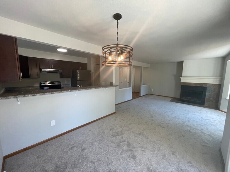 bright open dining room - 280 NW Holly St