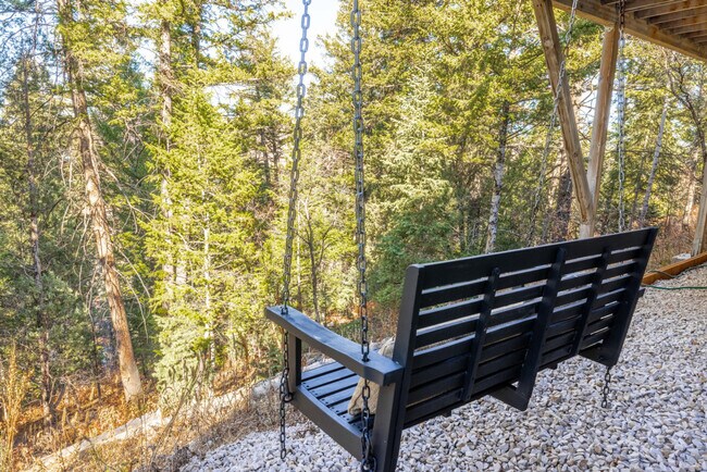 Building Photo - 255 Matterhorn Dr