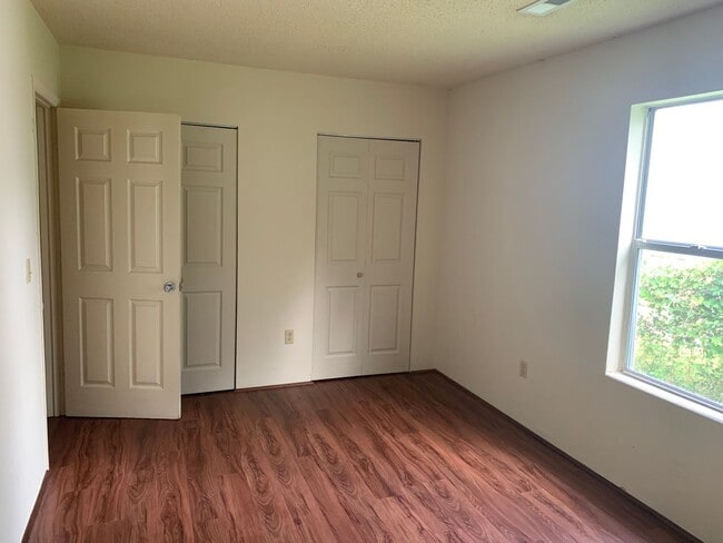 Building Photo - Apply Today!