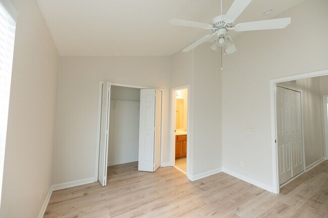 Building Photo - 306 Snowy Owl Ct