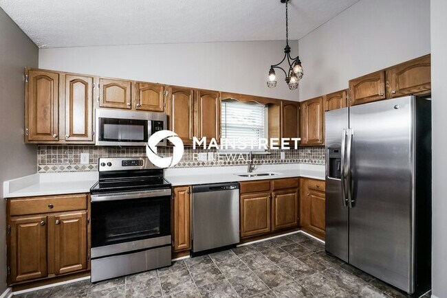 Building Photo - 3 Bedroom Pet-Friendly Home in Louisville,...
