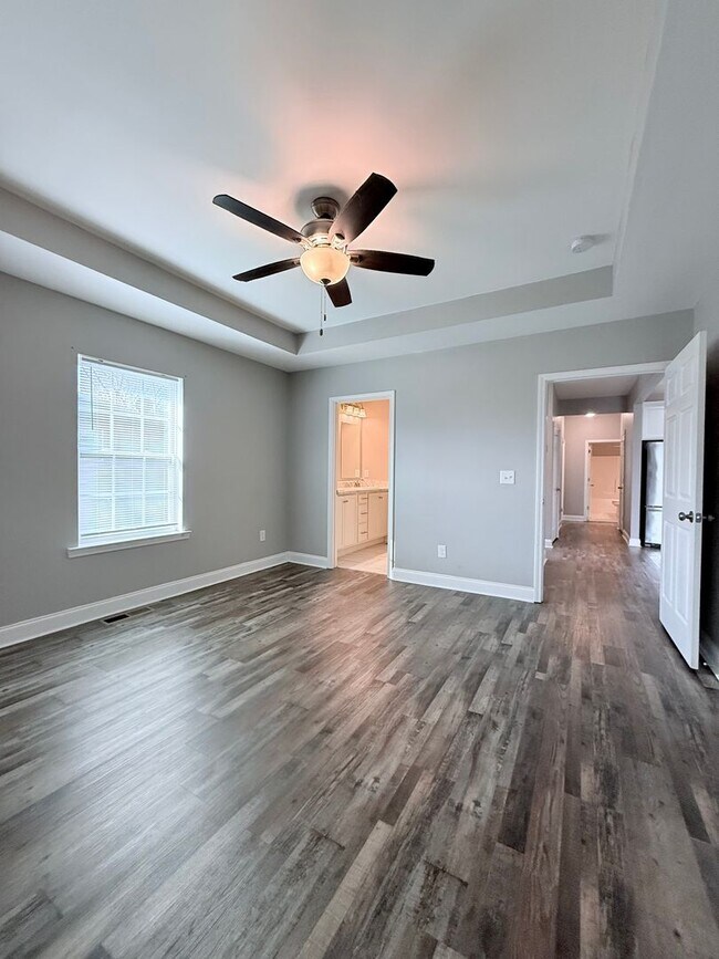 Building Photo - Shannon (Rome) Bungalow available to move in tomorrow!