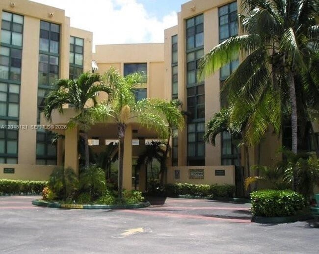 Building Photo - 2055 SW 122nd Ave
