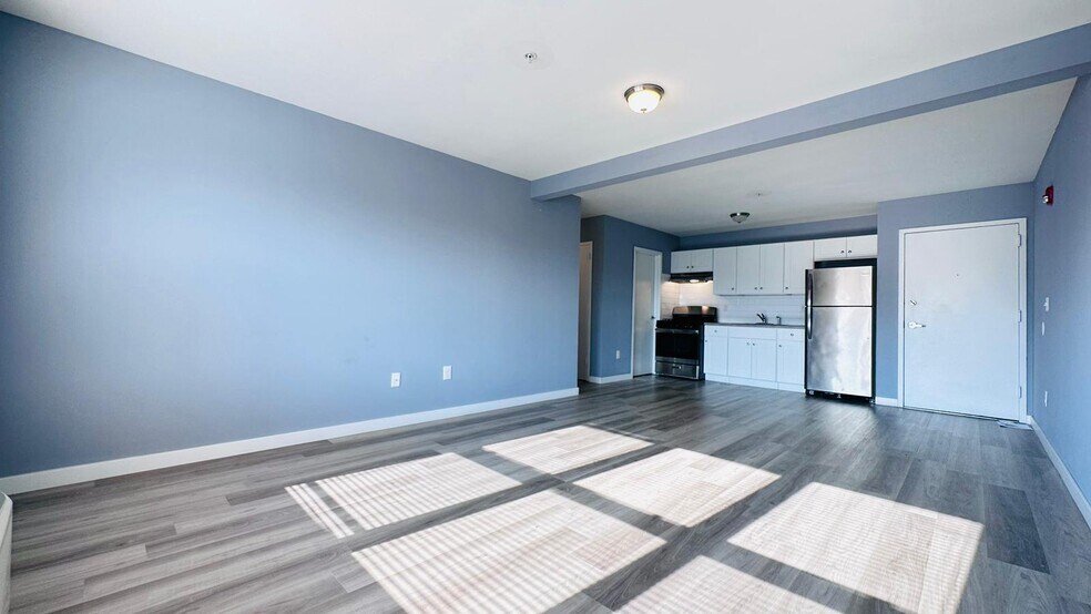 Building Photo - 216 12th Ave