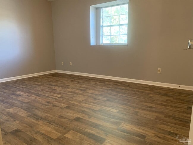 Building Photo - 811 Massachusetts Ave