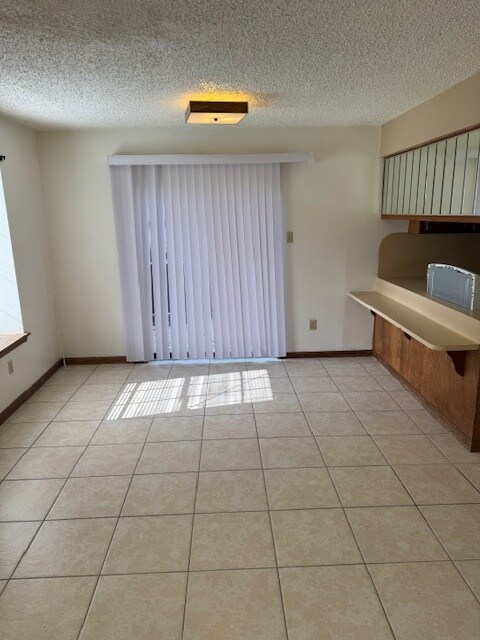 Building Photo - 5121 E Hunters Chapel Ct