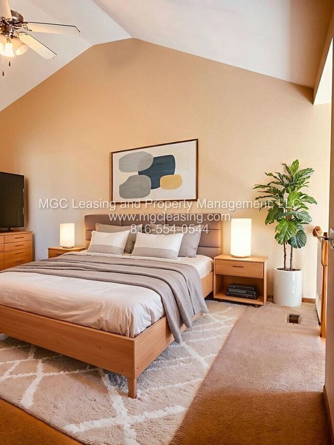 Building Photo - Snag This Raymore Gem Before the Luck Runs Out - Available 03/31/26