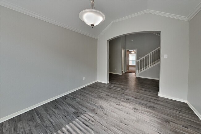 Building Photo - 6431 Hardwood Dale Way Dr