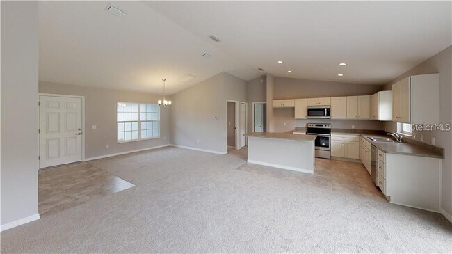 Building Photo - 1469 NE 161 Pl