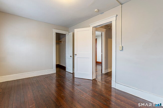 Building Photo - 941 1st Ave