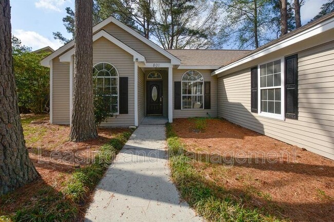 Building Photo - 801 Alwyn Blvd