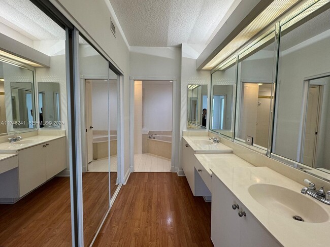 Building Photo - 10730 NW 66th St