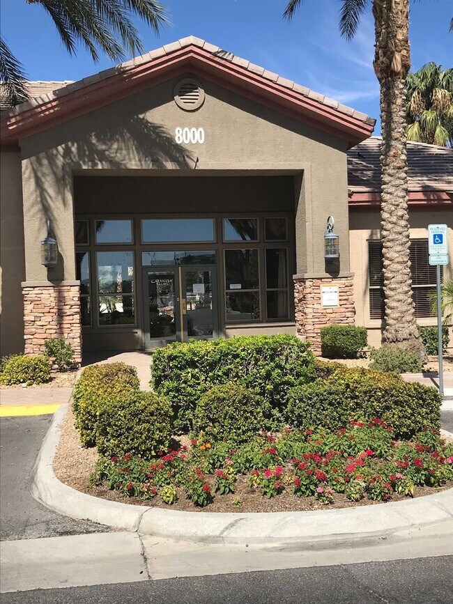 Building Photo - Charming 1 Bedroom Condo close to Durango ...
