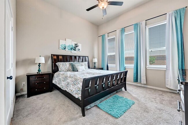 Building Photo - 7006 Winterberry Gln Ln