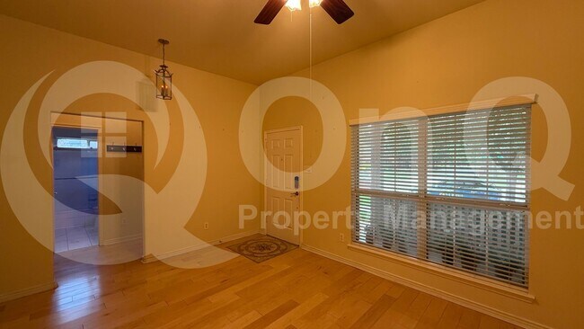 Building Photo - 9584 Park Garden Dr