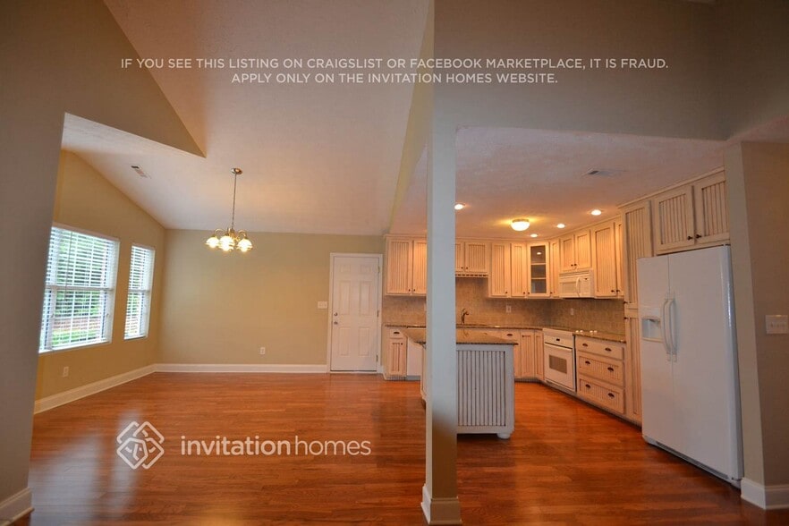 Building Photo - 195 Hamilton Dr