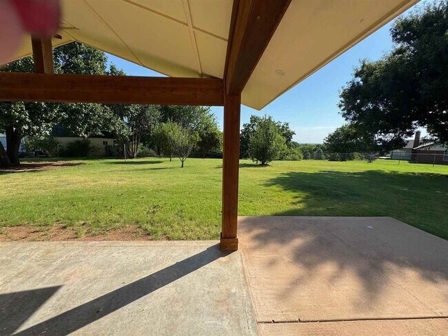 Building Photo - 141 Foxfire Rd