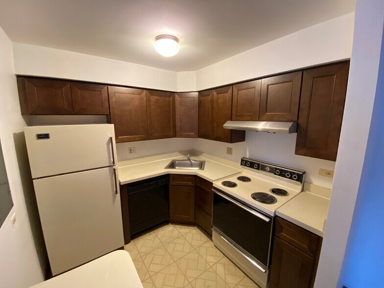 Building Photo - 716 Prescott Dr