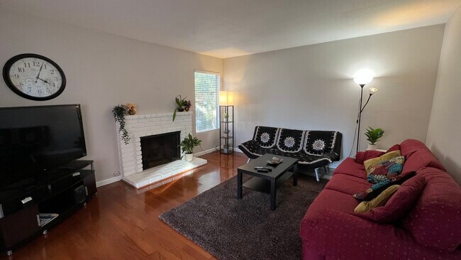 Building Photo - 1270 Cabrillo Park Dr