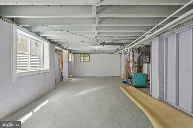 Building Photo - 5602 39th St NW