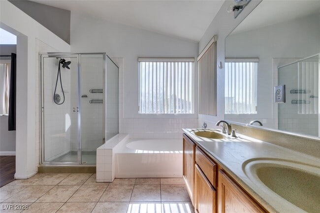 Building Photo - 7809 Calico Flower Ave