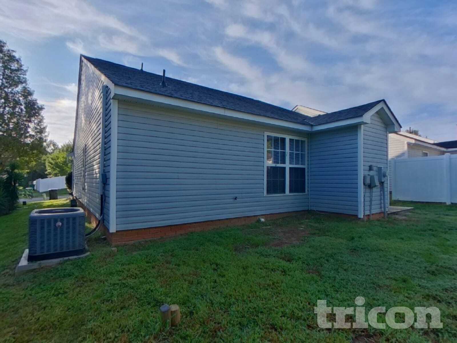 Building Photo - 3429 Braden Dr