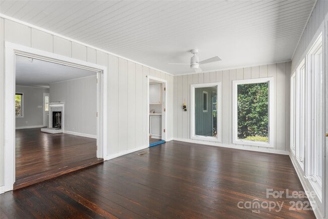 Building Photo - 5006 Kiser Island Rd