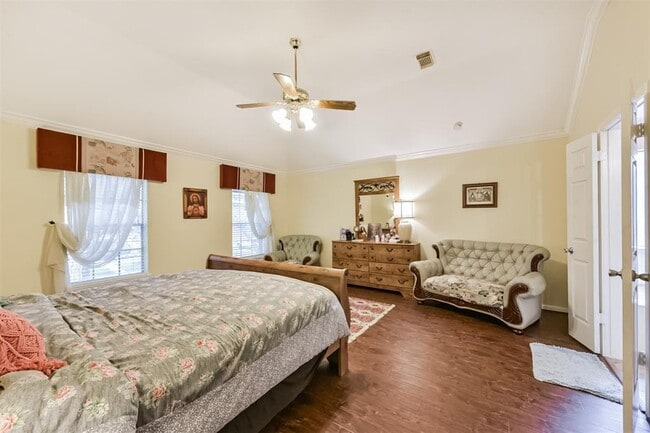 Building Photo - 1306 N Gabriel River Cir