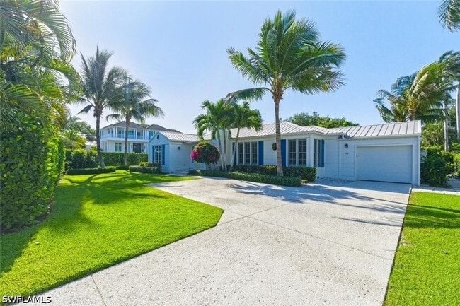 Building Photo - 92 10th Ave S