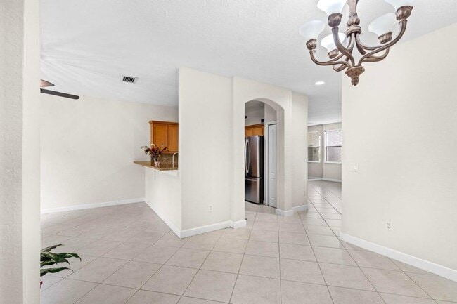 Building Photo - 2280 Shoma Dr